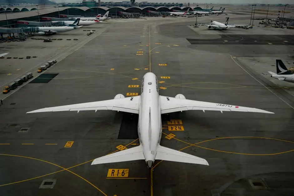 香港國際機場航拍 — AsiaWorld-Expo 位於機場旁邊